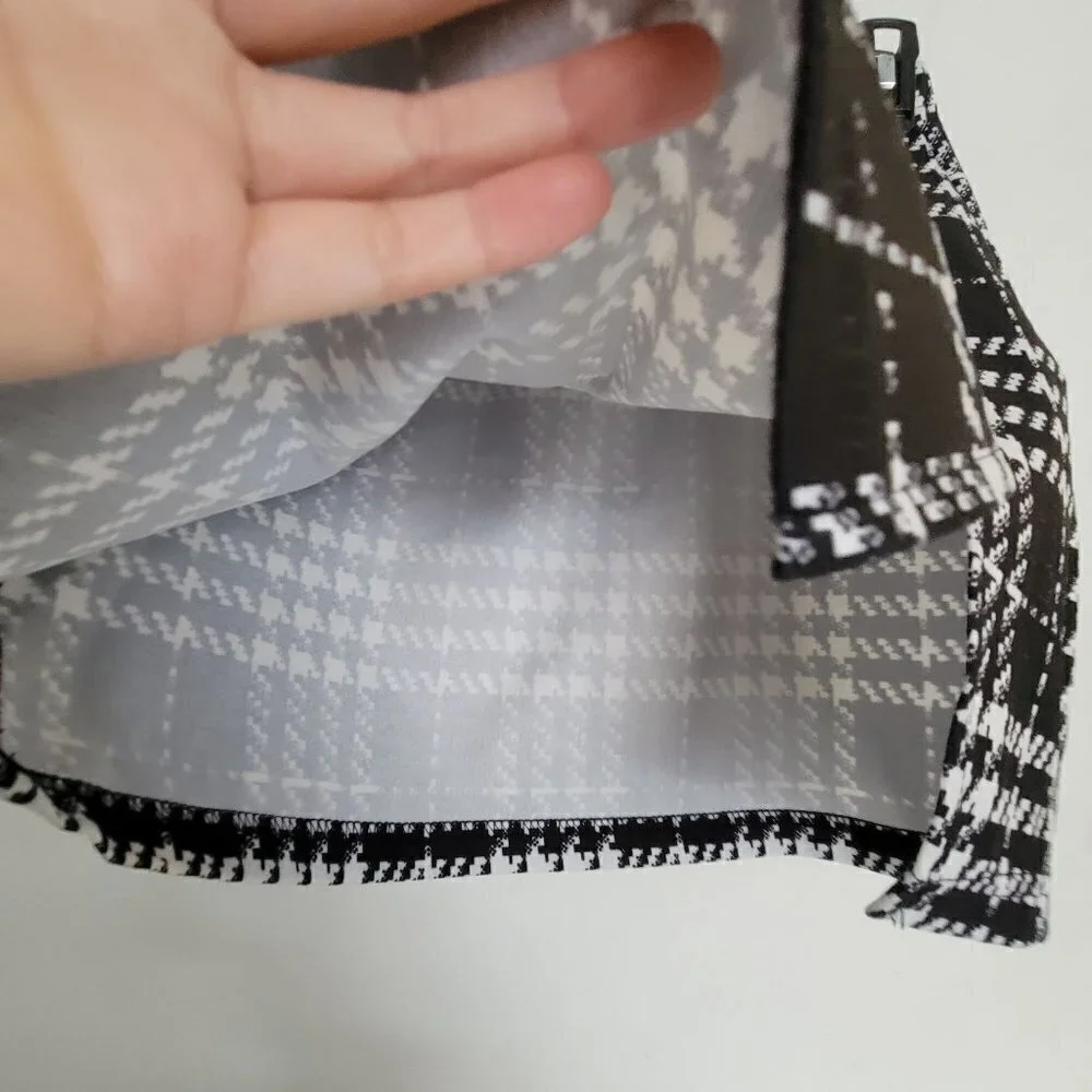 Shein Black and White Checkered Striped Plaid Elastic Waist Pull On Mini Skirt S